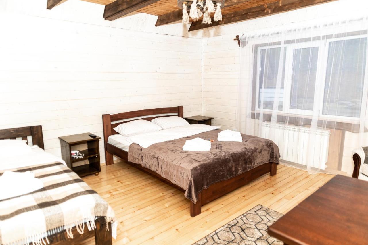 Wood House 호텔 Pilipets 외부 사진