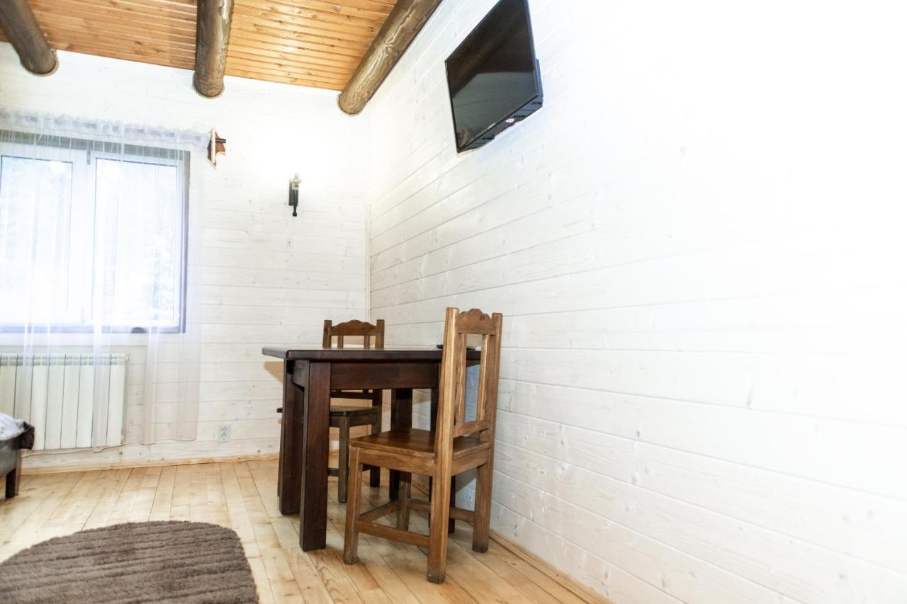 Wood House 호텔 Pilipets 외부 사진