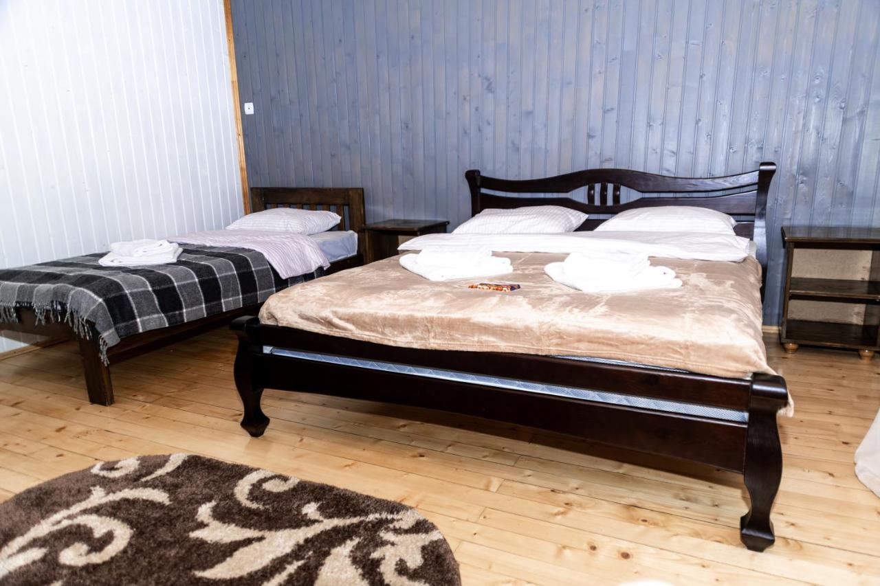 Wood House 호텔 Pilipets 외부 사진